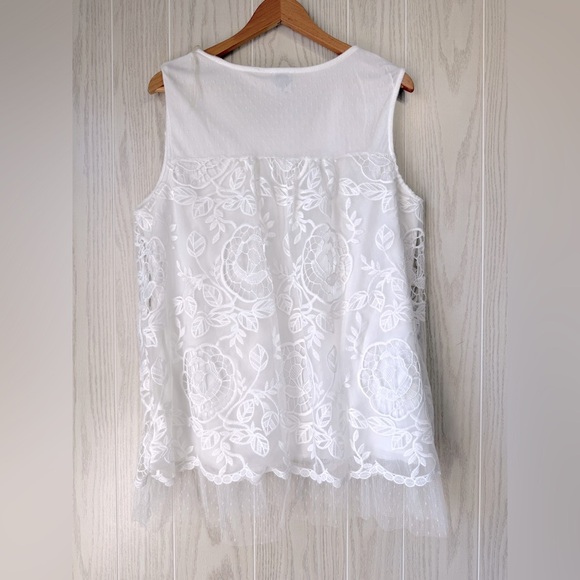 Calstyle Floral Lace Overlay and Ruffled Scalloped Hem Tank Top Size XL NWT - Picture 3 of 4